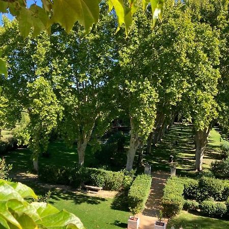 ユゼ Manoir Des Sources Bed & Breakfast エクステリア 写真