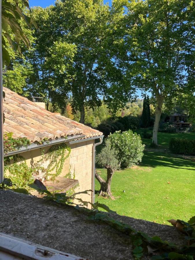 ユゼ Manoir Des Sources Bed & Breakfast エクステリア 写真