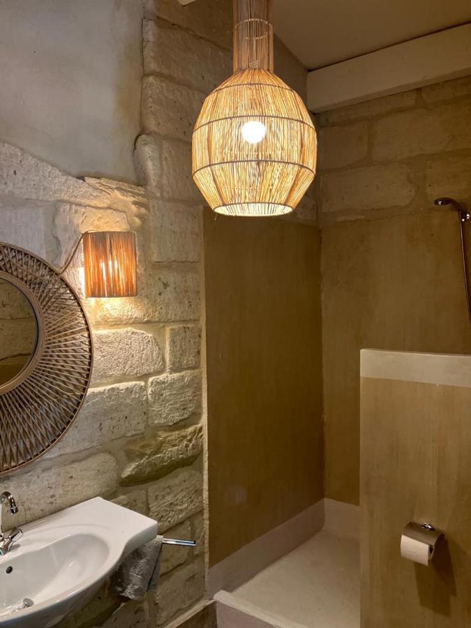 ユゼ Manoir Des Sources Bed & Breakfast エクステリア 写真
