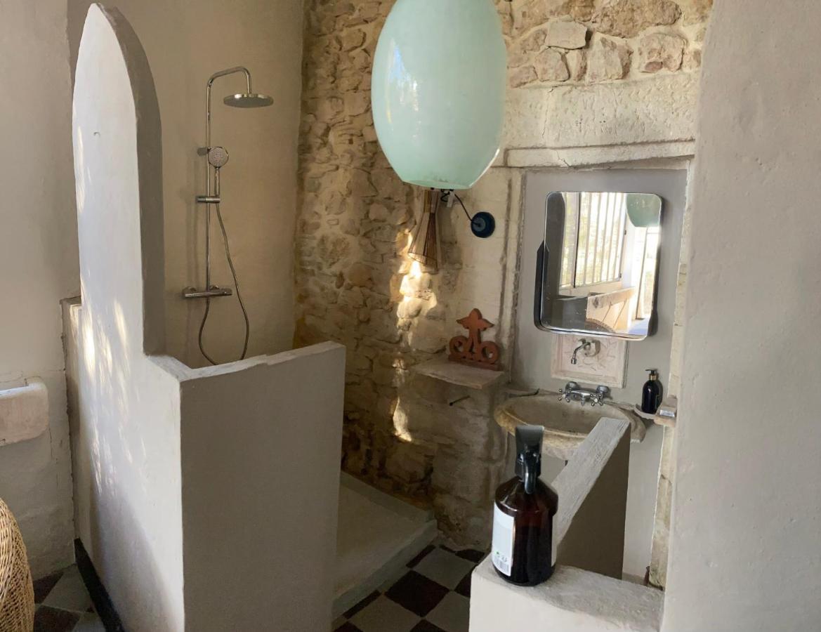ユゼ Manoir Des Sources Bed & Breakfast エクステリア 写真
