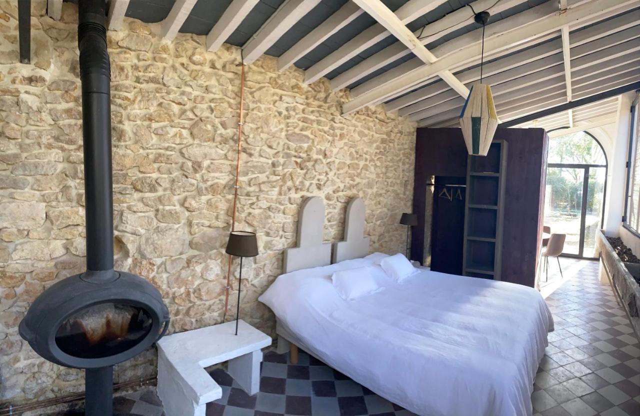ユゼ Manoir Des Sources Bed & Breakfast エクステリア 写真