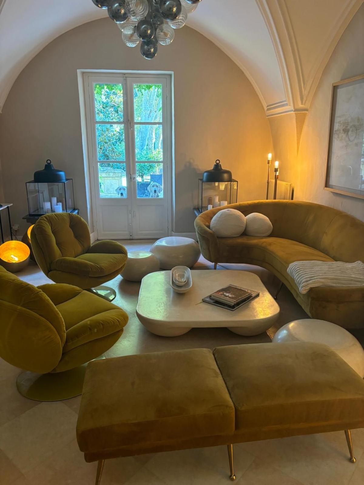 ユゼ Manoir Des Sources Bed & Breakfast エクステリア 写真