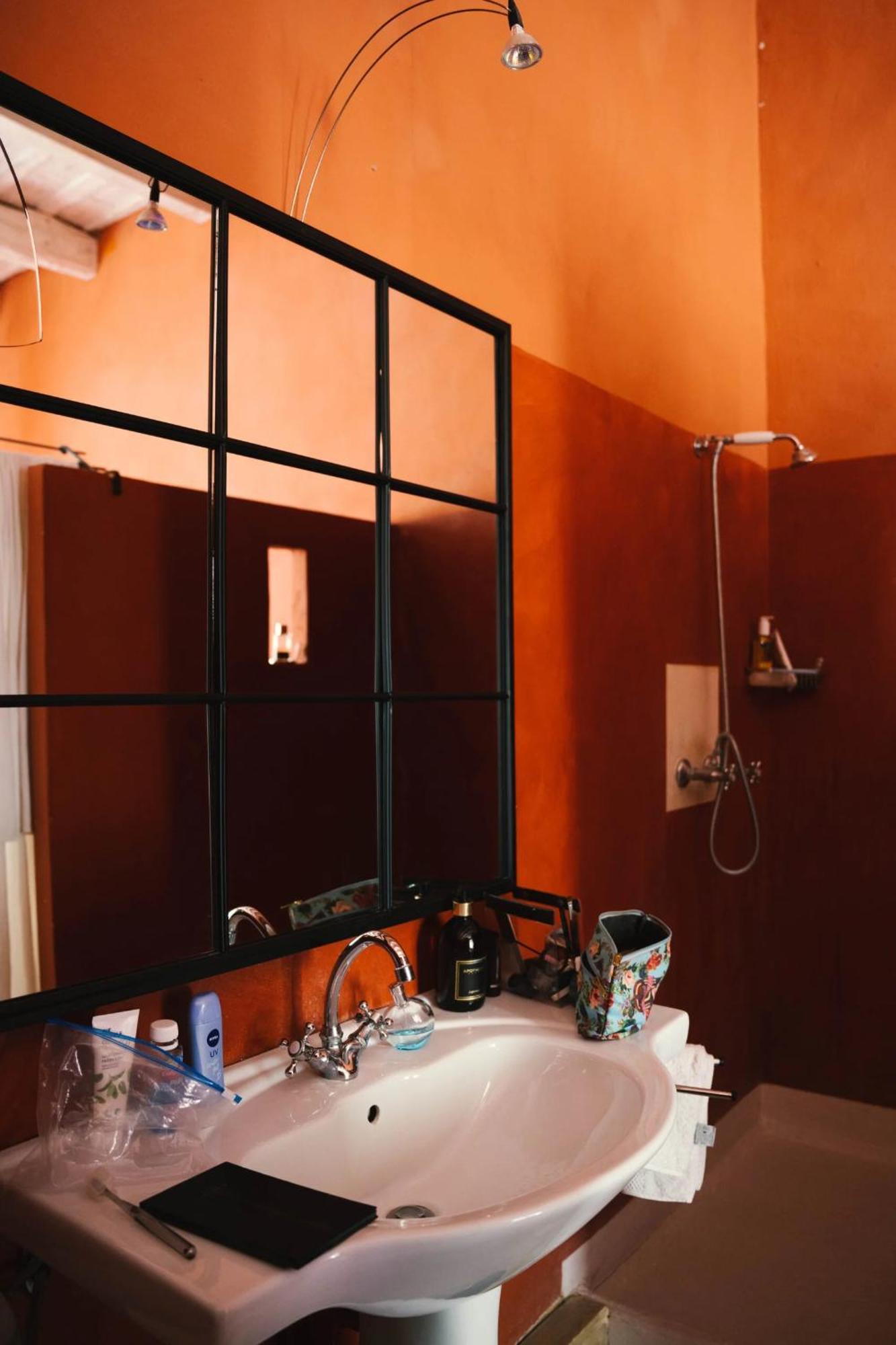 ユゼ Manoir Des Sources Bed & Breakfast エクステリア 写真